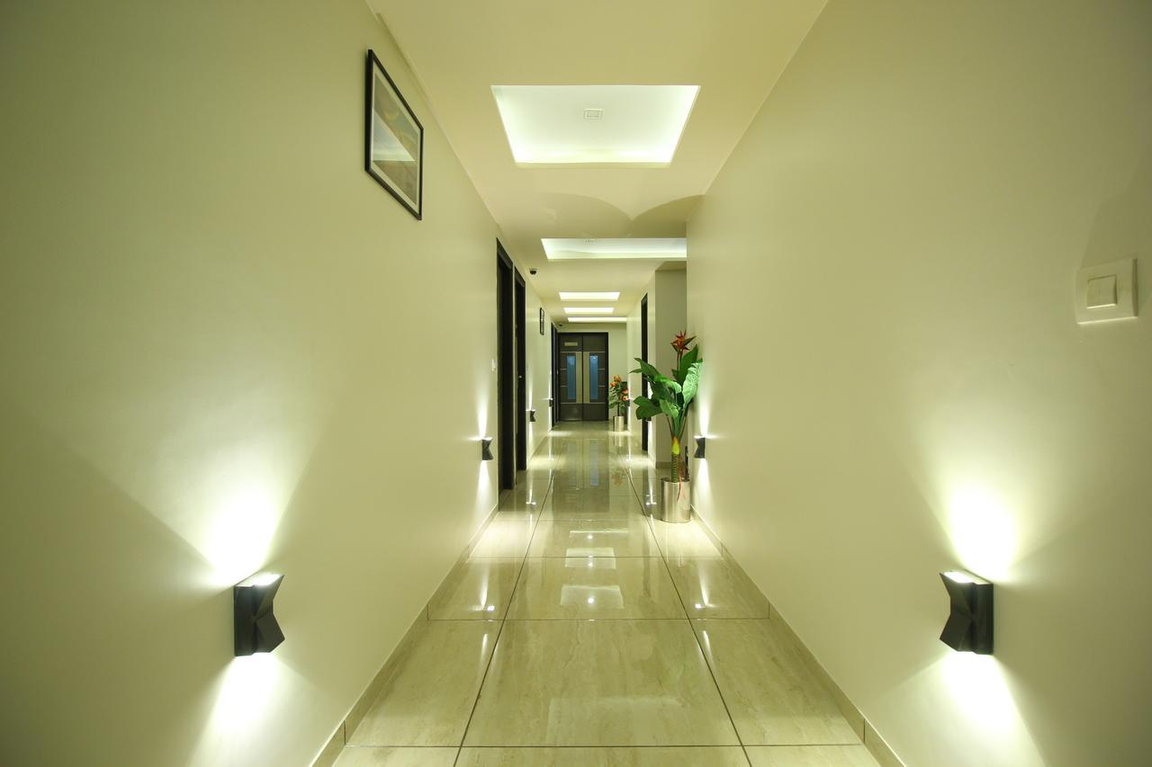 Hotel Flair Inn อาเมดาบัด ภายนอก รูปภาพ